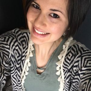 Meet your Posher, Desiree